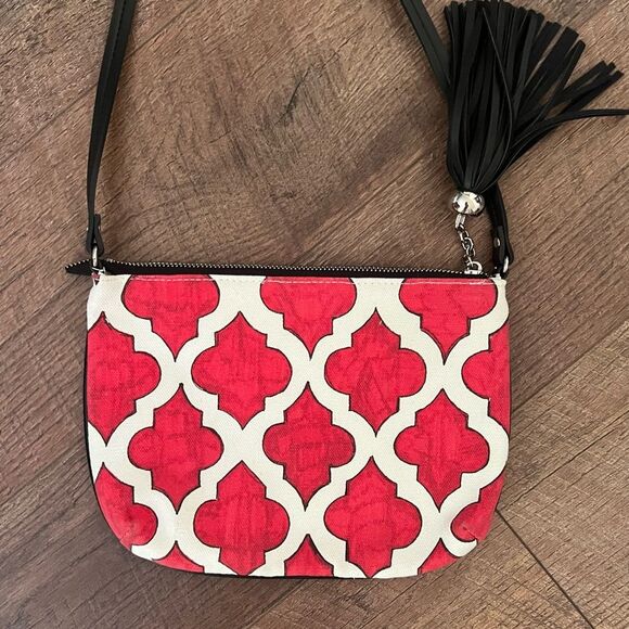 BRIGHTON RED BIRD CROSSBODY Love Dove Peace Bird Berry Msger Purse Tassle - Picture 2 of 12